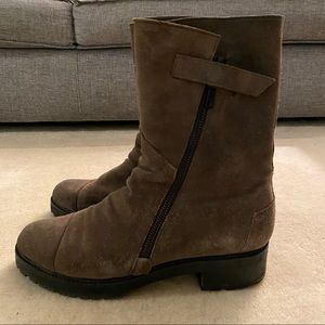 Coclico boots, Size 40, gray with black sole.